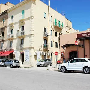 the-twin-rooms-in-trapani.sicilyhotelsitaly.net/